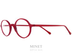 Les Henau Yooh sont de très belle lunettes ovales rouge, couleurs caractéristique de la marque. Toute fines et élégantes ces lunettes optique iront aussi bien chez un homme que chez une dame aimant l'originalité.