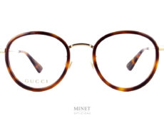 Les Gucci GG 608 OK sont de très belles lunettes optiques combinée métal doré ayant les verres cerclés par un fin contour en acétate de cellulose de couleur imitant les écailles de tortue.  
