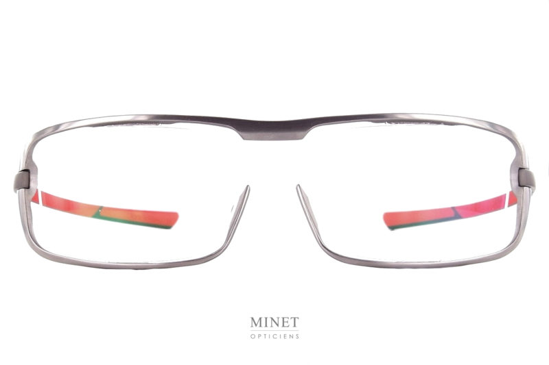 McLaren Solaires ULTIMATE SERIES 4. lunettes optique impression 3D de titane. Fine, solide et légères. les branches plates et souples seront parfaites pour être portées dans un casque