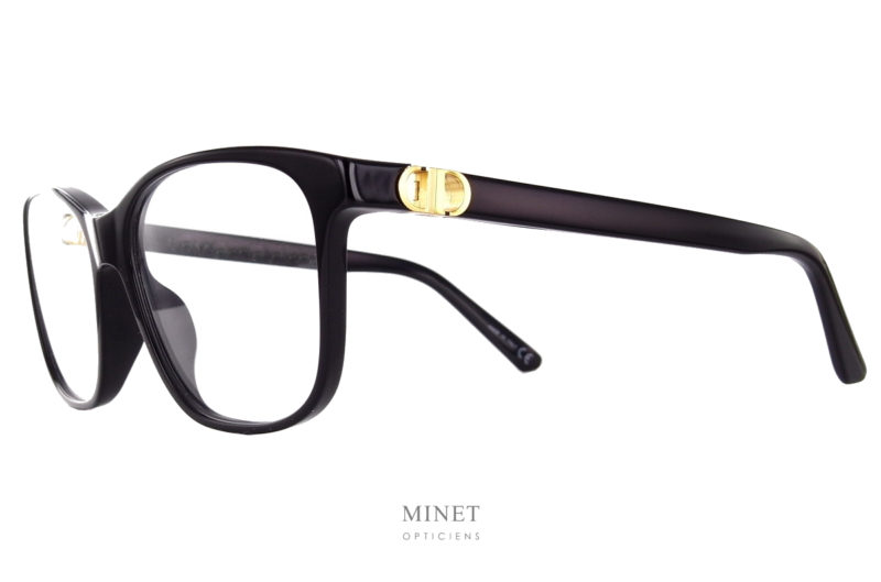 Lunettes optique de luxe, les Christian Dior 30 Montaigne MiniO BI sont de très belles lunettes pour dames. Grande montures rectangulaires légèrement papillonnante elles vous offriront un style unique et très élégant.
