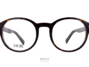 Christian Dior Black Suit O RI .La Black Suit est une série de lunettes pour hommes. Montures de caractère aux finitions irréprochables. Elles sont décorées d'un très bel insert de style art déco. 