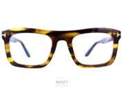 Lunettes Tom Ford TF5757-B .  Montures très marquées, épaisses et rectangulaires. De vrais lunettes ayant un caractère affirmé. 