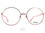 Les lunettes optiques Chloé CH0057O sont de grandes lunettes rondes fines et légères. Les branches serpentin y ajoutent une touche jeune et originale. 