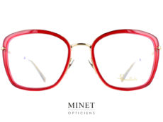 Les Pomellato PM0063O sont de superbes lunettes optiques pour dames. La monture en métal doré serti de superbes cerclages couleur rubis. Les branches se terminent en de fines griffes rappelant celles d'une bague. Une très belles paire de lunettes de luxe, véritable écrin pour vos yeux.  