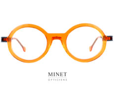 Jolie montures rondes et colorées. Les Henau Lunam font parties de la toute nouvelle collection de lunettes en acétate ayant les nouvelles branches en titane. Il aura fallu trois ans pour développer cette nouvelle branche. Et le résultat est superbe.