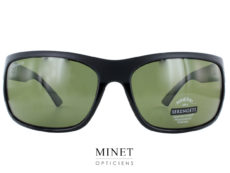 Lunettes de soleil de sport, les Sernegeti Pistoia vous apporteront un confort et une protection optimale grâce a leur forme couvrante. Elles seront parfaites pour la pratique de tout type de sport. 