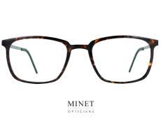 Lindberg Acetanium 1231 Ecaille Lunettes optiques pour hommes. Montures fines et rectangulaires. La face en acétate est bleu transparente branches en titane